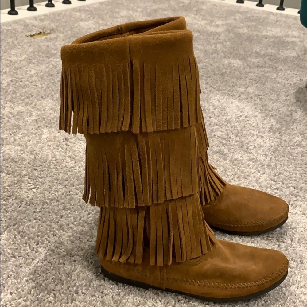 Minnetonka boots - size 6